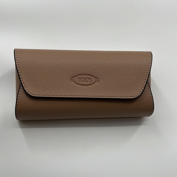 TODS 50mm Round Sunglasses - Picture 6 of 6